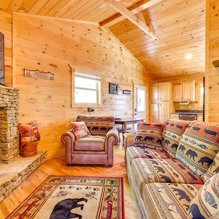 Blue Ridge Mountain Cabin Rental With Fire Pit!